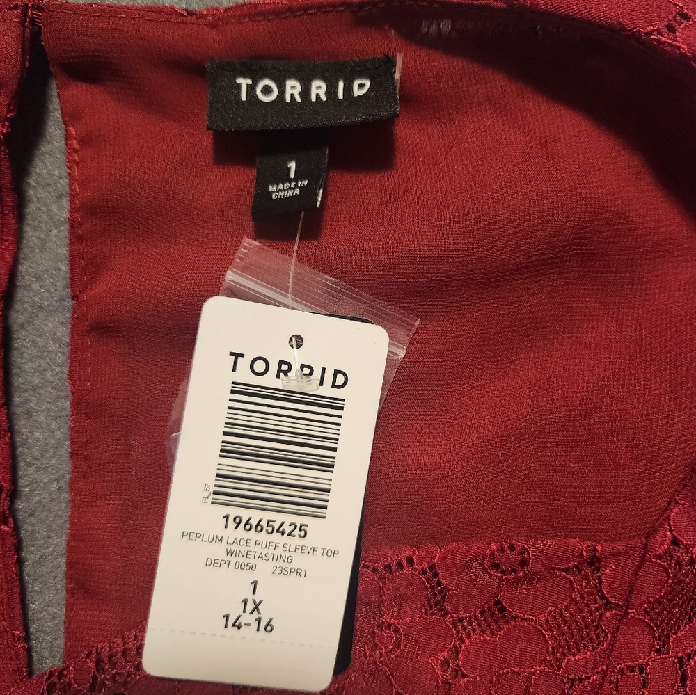 Torrid Size 14-16 Red - Picture 5 of 13